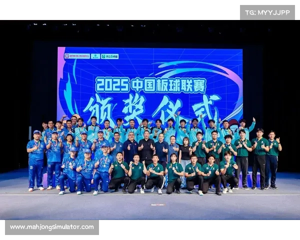 北京胡同板球联赛开幕 窄巷改造球场可容百人参赛 北京胡同板球联赛开幕 窄巷改造球场可容百人参赛